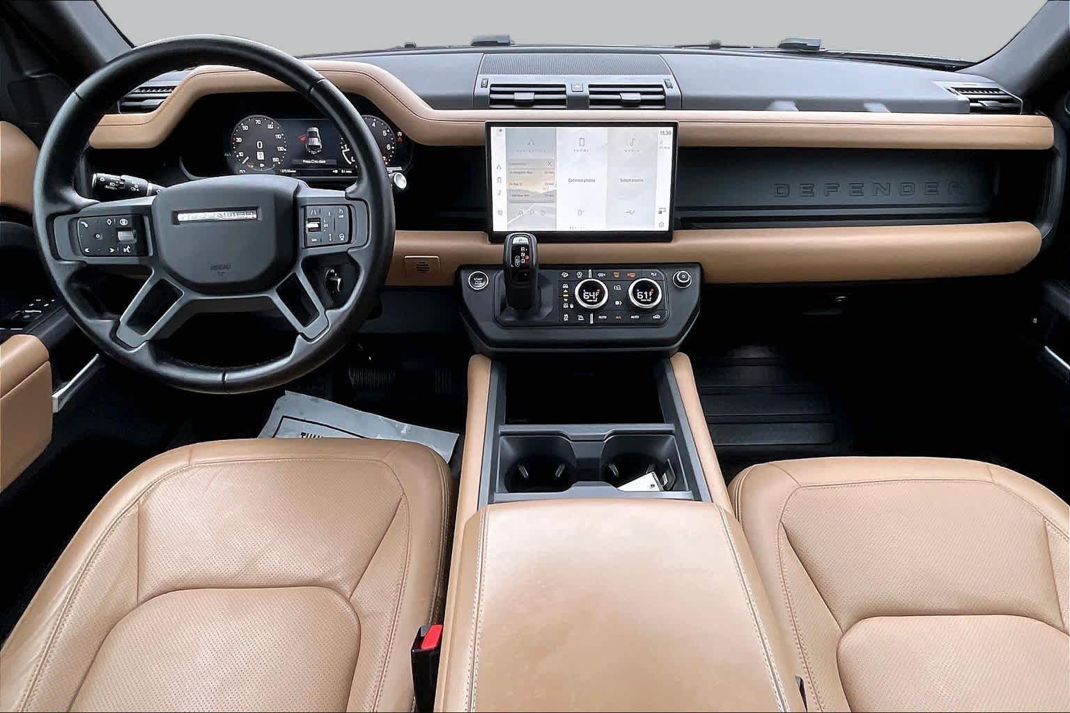 Used 2025 Land Rover Defender 110 X-Dynamic SE AWD/4WD image 14