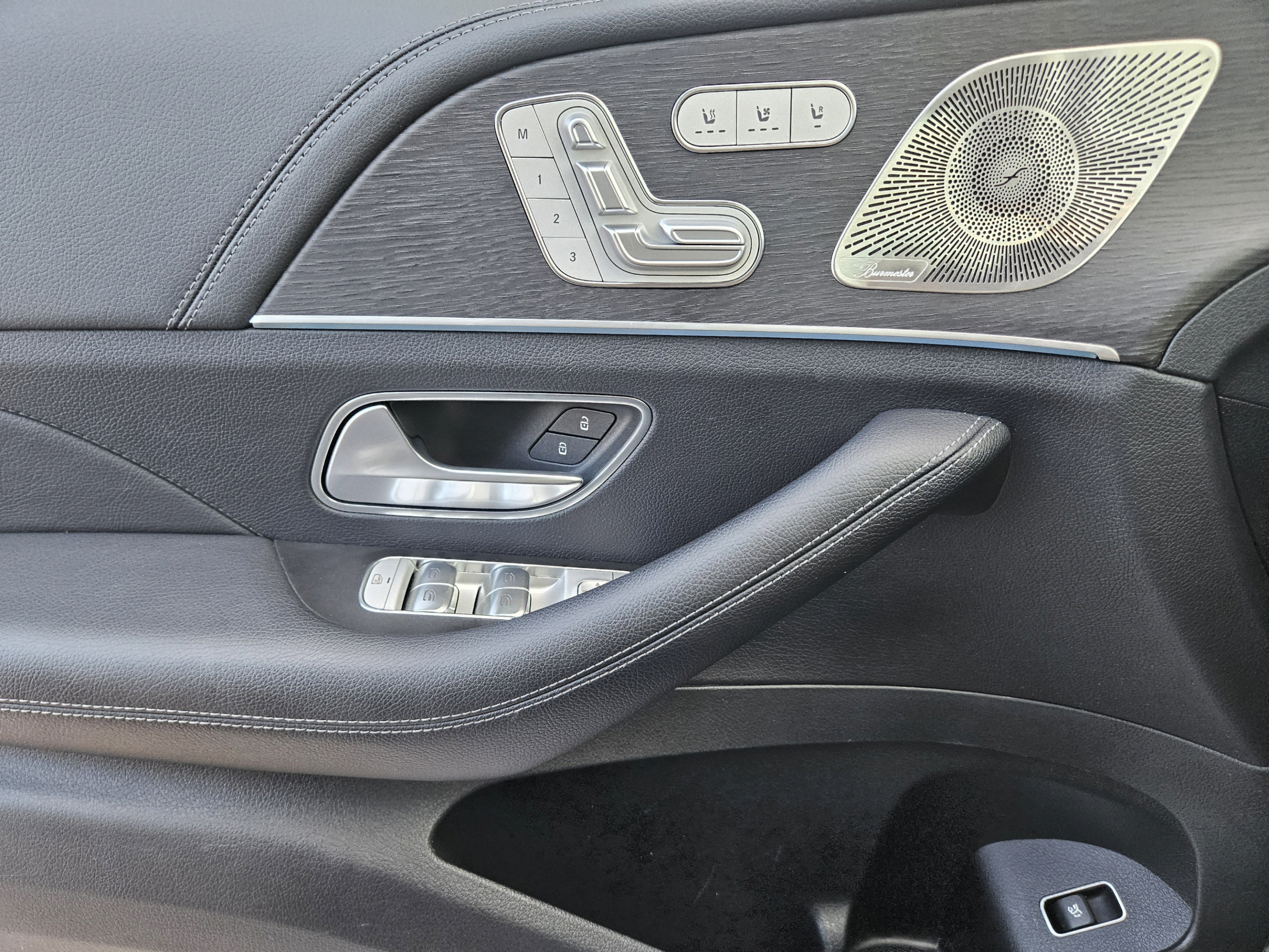 Certified 2023 Mercedes-Benz GLS 450 4MATIC image 15