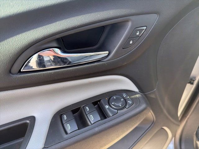 Used 2023 Chevrolet Equinox LT image 12