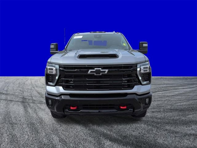 Used 2025 Chevrolet Silverado 2500 LTZ w/ LTZ Plus Package image 9