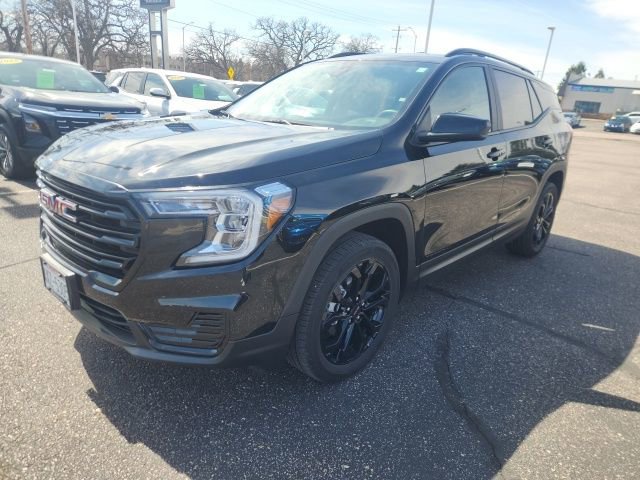 Certified 2022 GMC Terrain SLE w/ Elevation Edition image 5