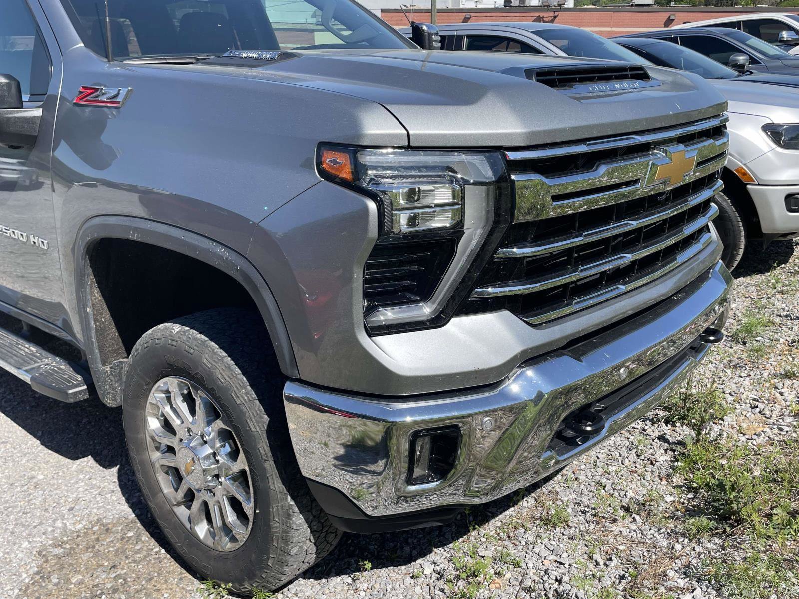 Used 2024 Chevrolet Silverado 2500 LTZ w/ LTZ Plus Package image 4