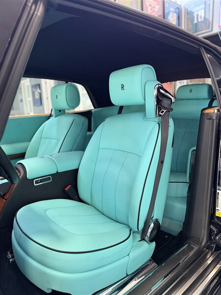 Used 2013 Rolls-Royce Phantom Drophead Coupe RWD image 11