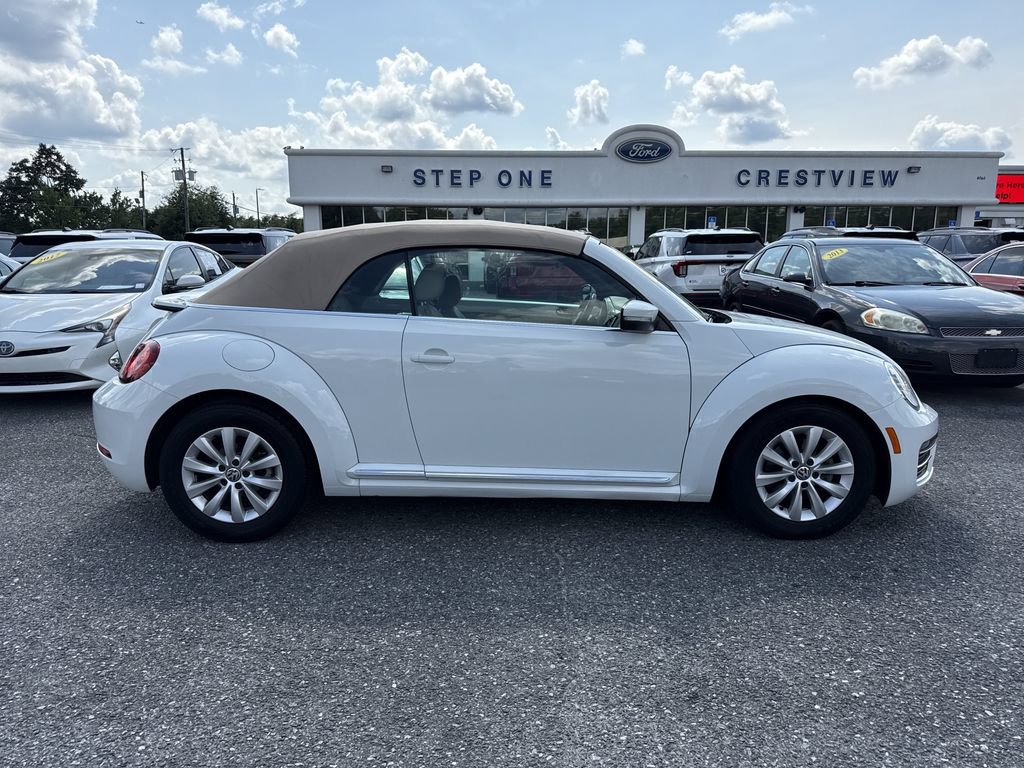 Used 2017 Volkswagen Beetle 1.8T S FWD image 9