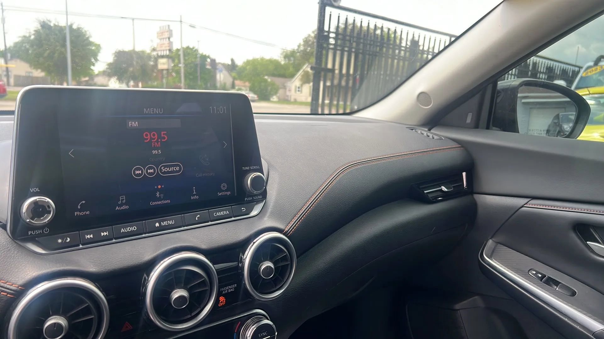 Used 2021 Nissan Sentra SR w/ Trunk Package image 23