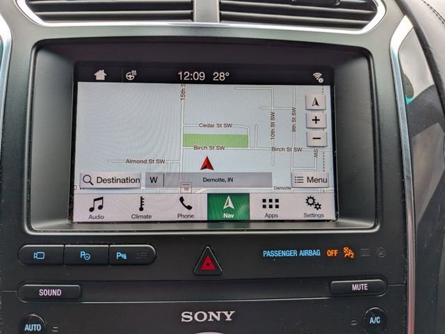 Used 2019 Ford Explorer Platinum image 27