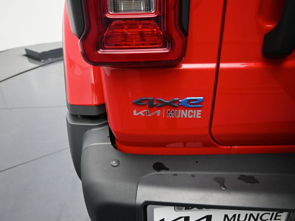 Used 2022 Jeep Wrangler Unlimited Rubicon 4xe w/ Steel Bumper Group image 10