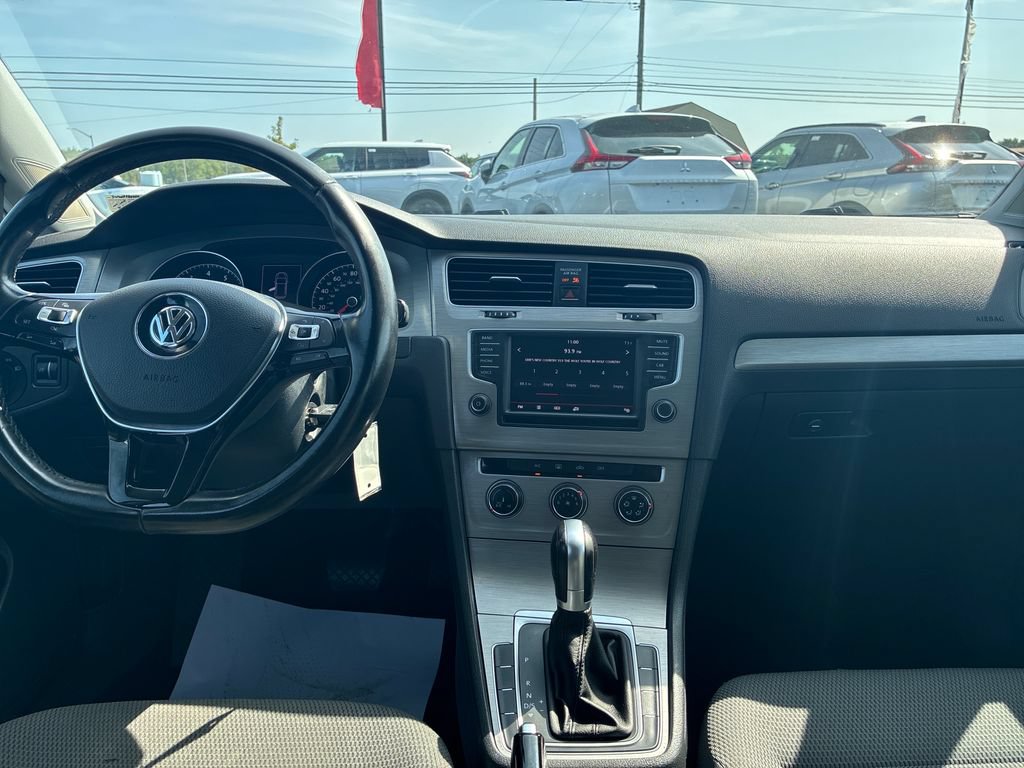 Used 2016 Volkswagen Golf S FWD image 18