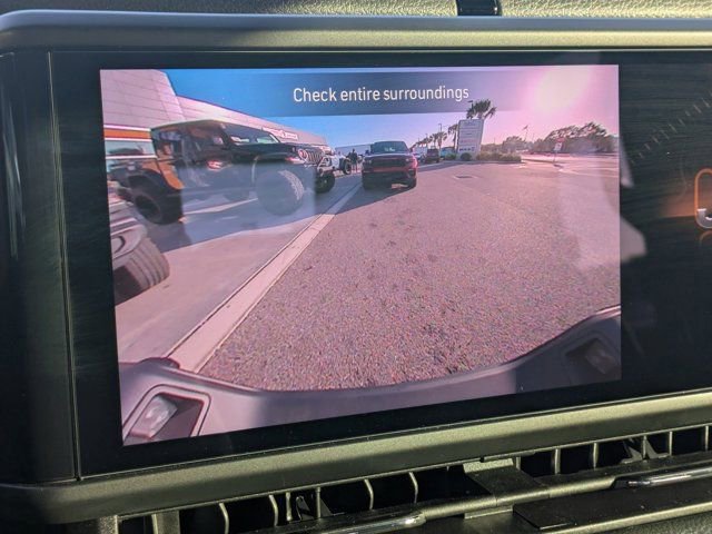 New 2025 Jeep Gladiator Sport image 18