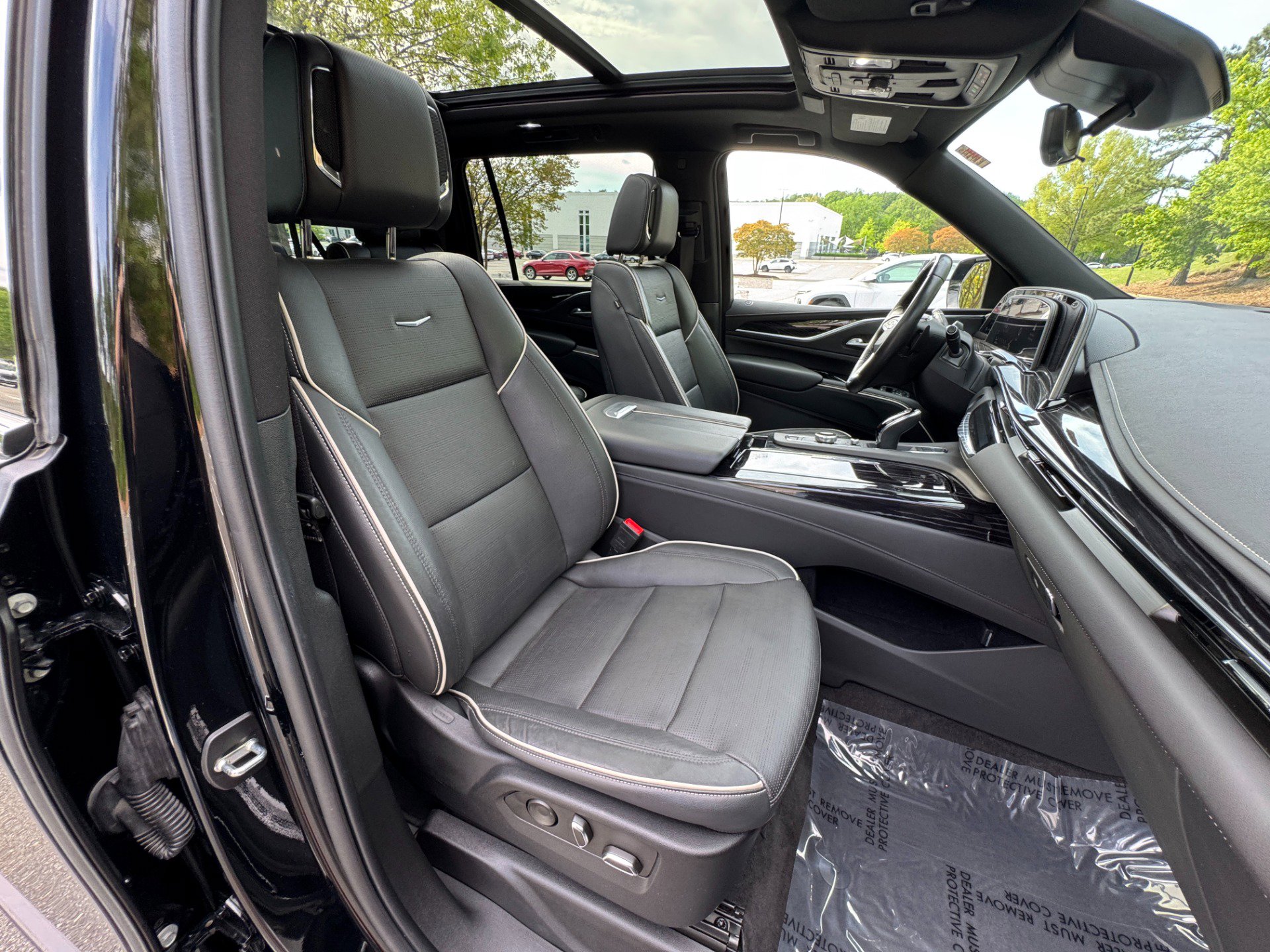 Used 2023 Cadillac Escalade ESV Sport image 56