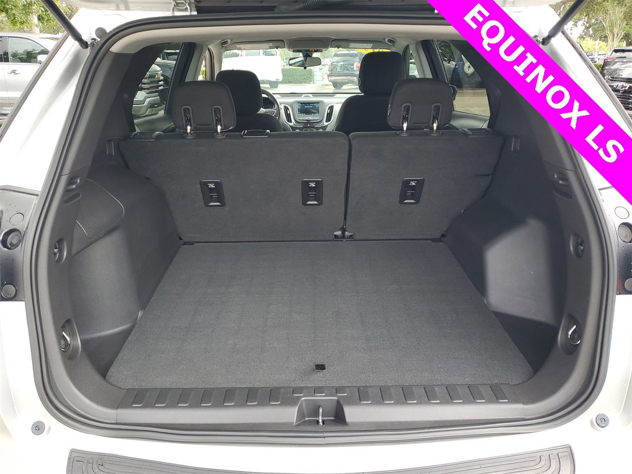 Used 2019 Chevrolet Equinox LS w/ LS Convenience Package image 7