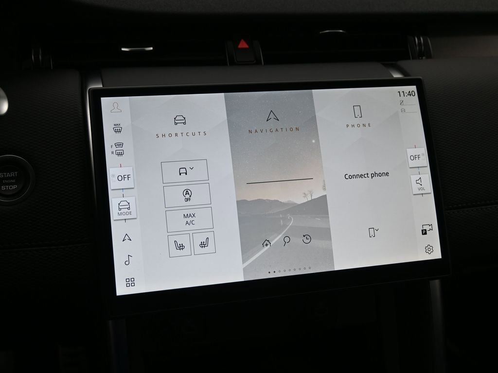 Used 2025 Land Rover Discovery Sport Dynamic SE image 14