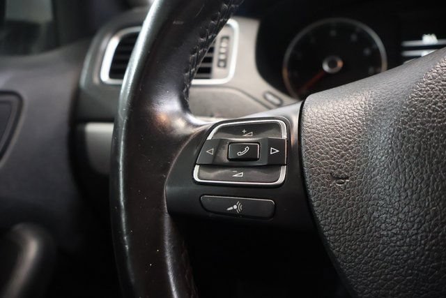 Used 2014 Volkswagen Jetta SE FWD image 17