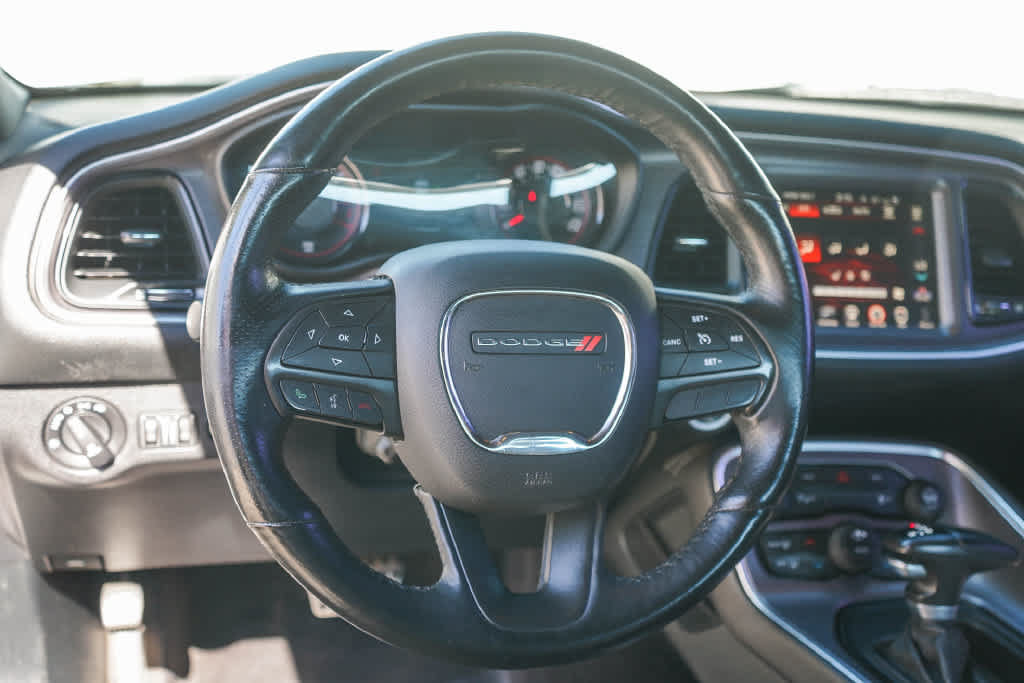 Used 2016 Dodge Challenger R/T Plus RWD image 15