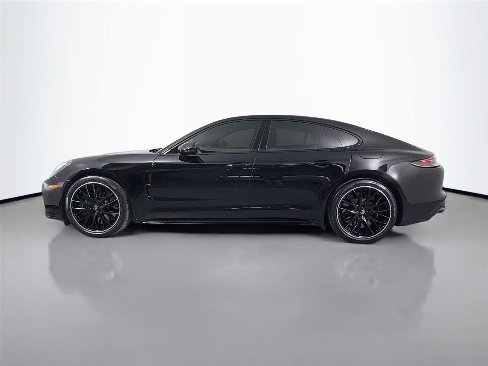 Certified 2023 Porsche Panamera Turbo S AWD/4WD image 2