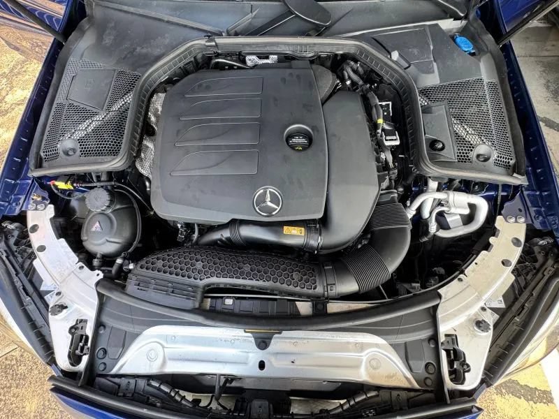 Used 2021 Mercedes-Benz C 300 Sedan image 11