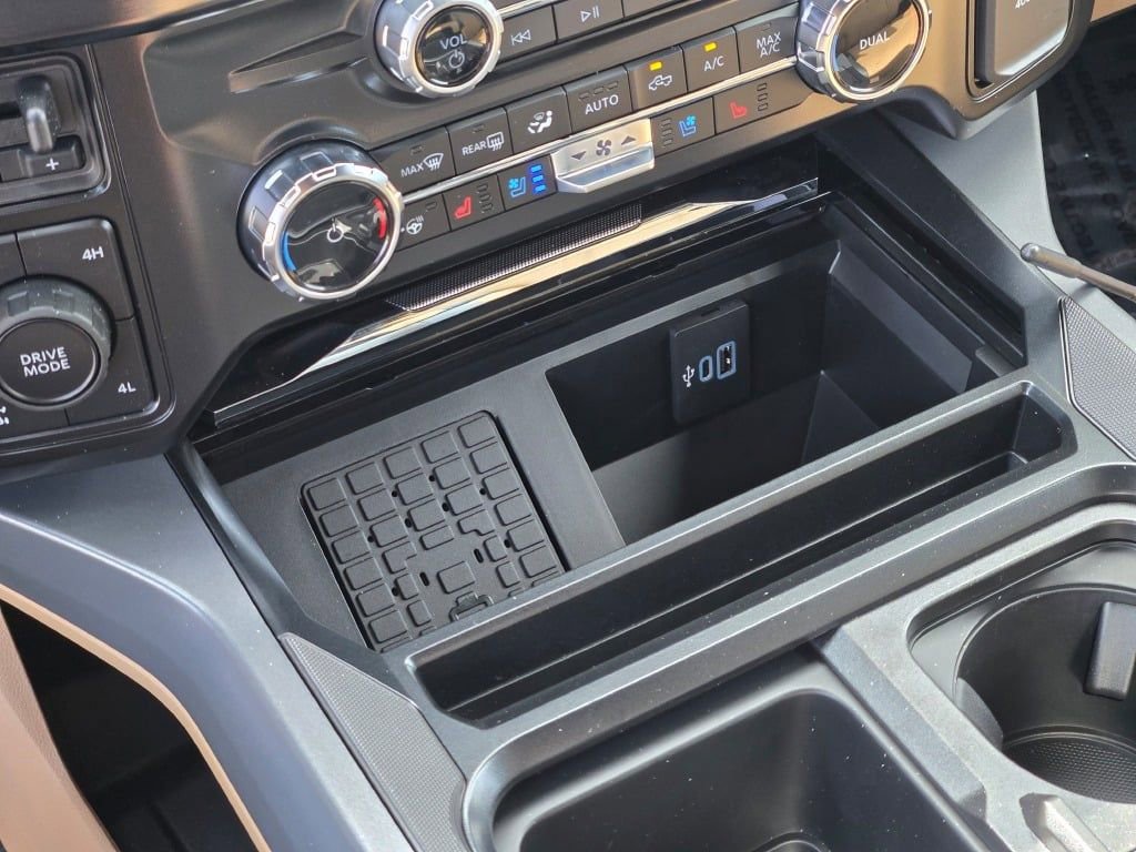 New 2026 Ford F350 Lariat w/ Lariat Premium Package image 29