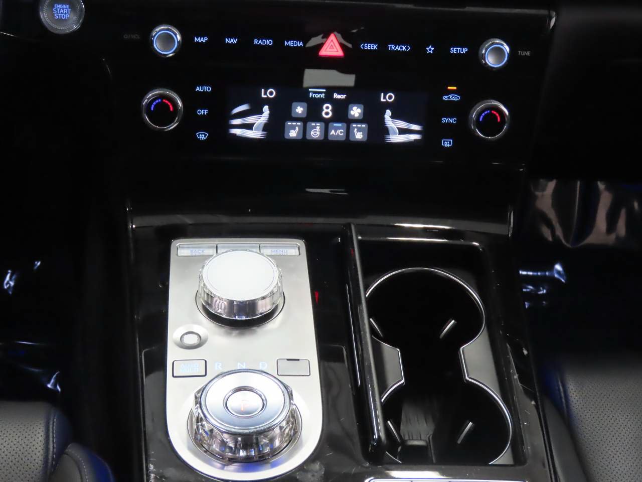Used 2025 Genesis G80 2.5T AWD/4WD image 9