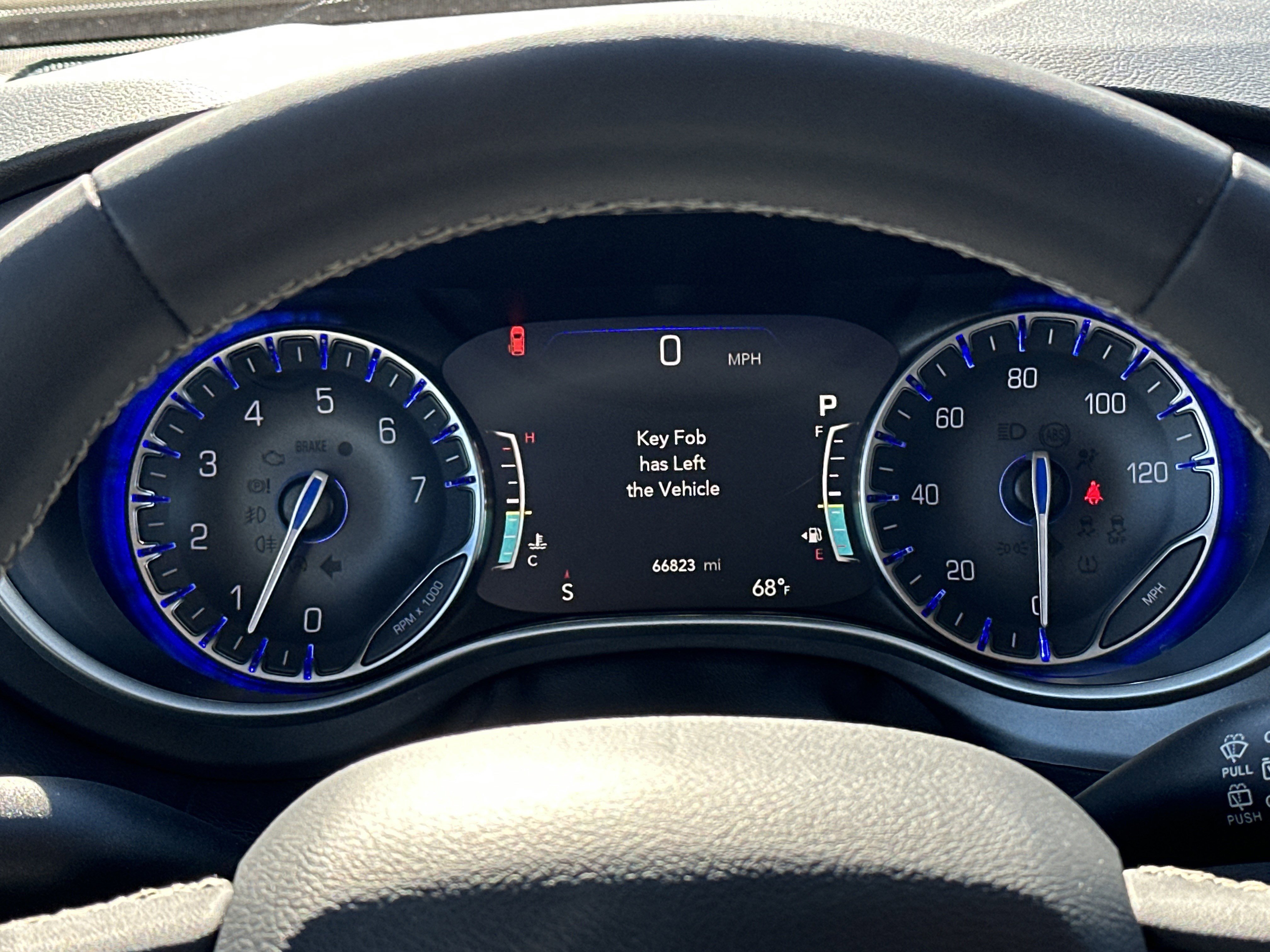 Used 2024 Chrysler Pacifica Touring-L image 29