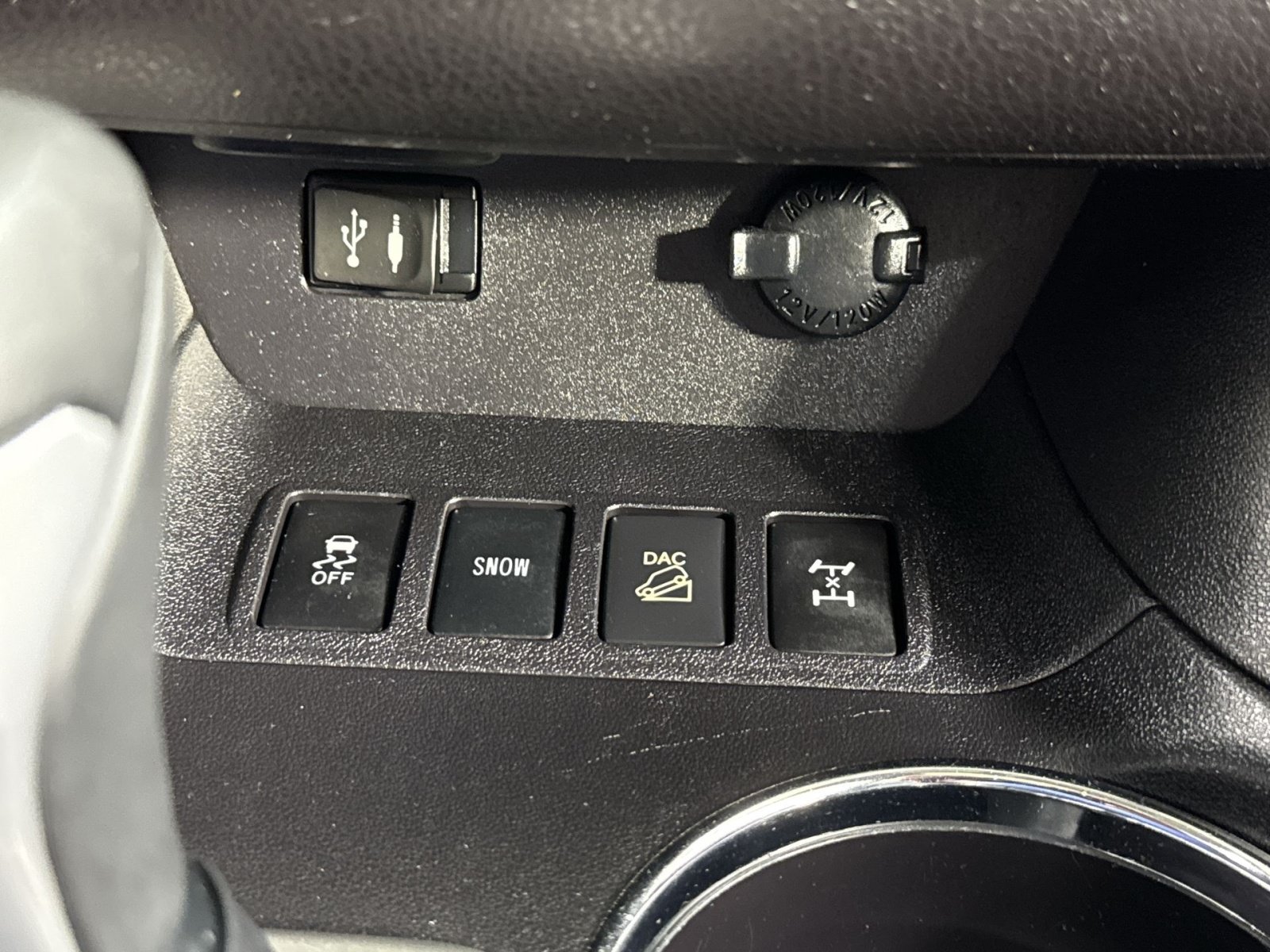 Used 2015 Toyota Highlander Limited AWD/4WD image 45