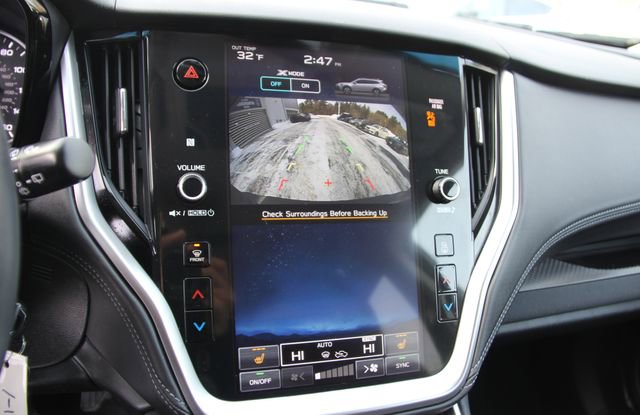 Used 2021 Subaru Outback Premium image 23