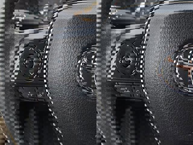 Used 2024 Toyota Corolla SE image 28