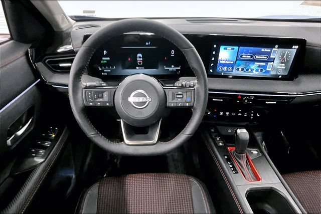 New 2025 Nissan Kicks SR w/ SR Premium Package AWD/4WD image 20