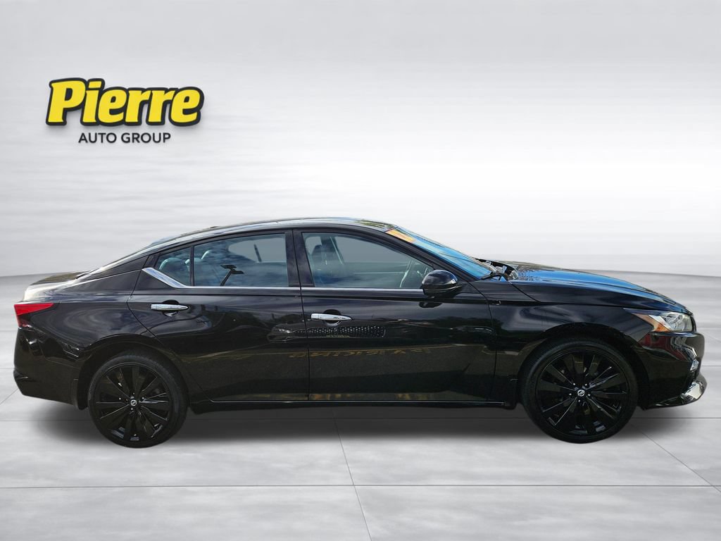 Used 2022 Nissan Altima 2.5 Platinum AWD/4WD image 6