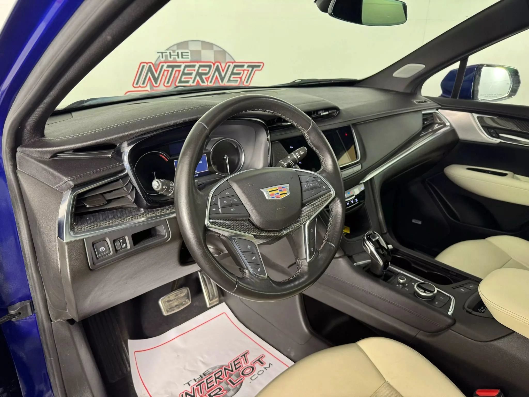 Used 2023 Cadillac XT5 Sportv AWD/4WD image 10