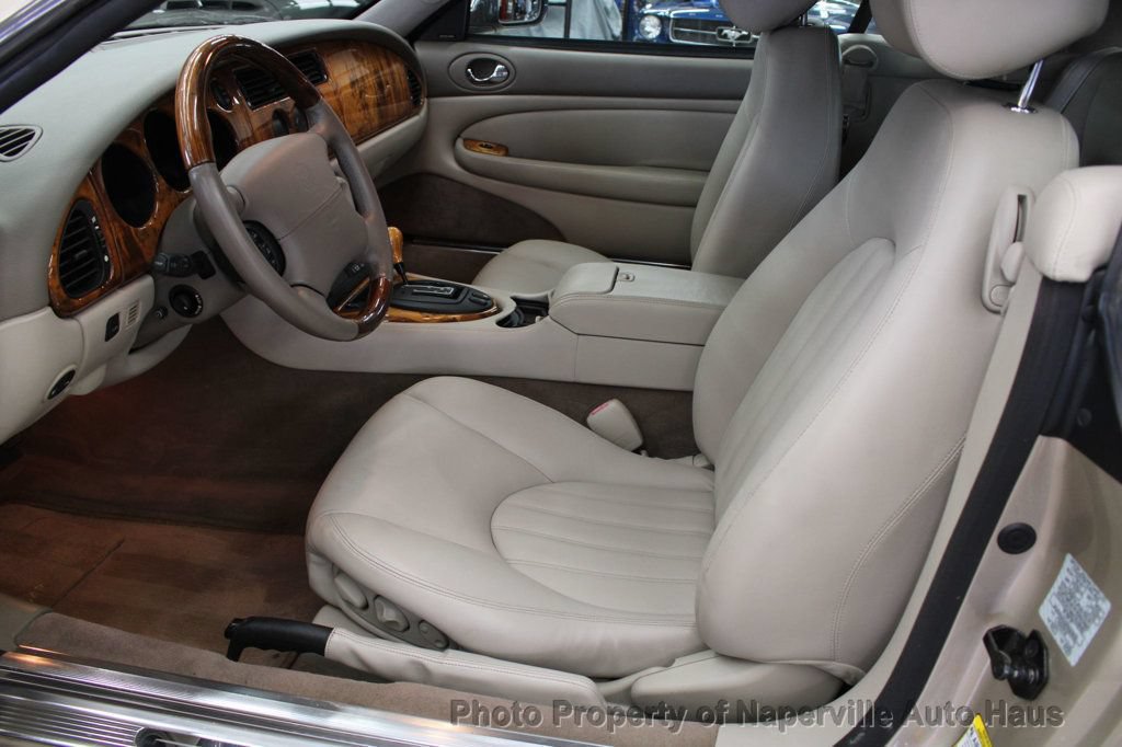 Used 2002 Jaguar XK8 Convertible RWD image 12