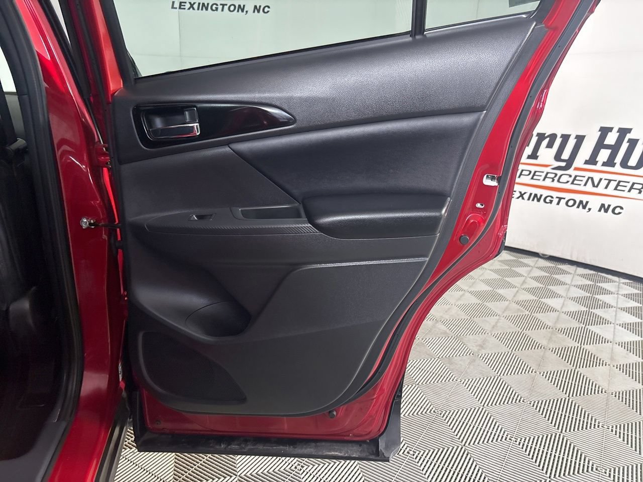 Used 2025 Mitsubishi Eclipse Cross SE AWD/4WD image 23