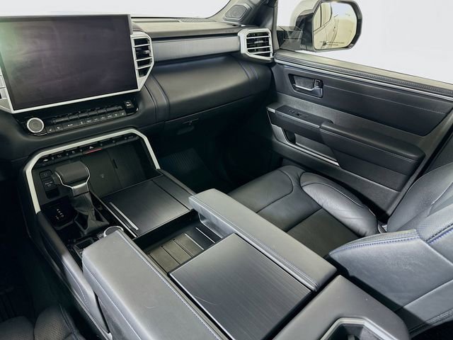 Used 2025 Toyota Tundra Platinum image 25