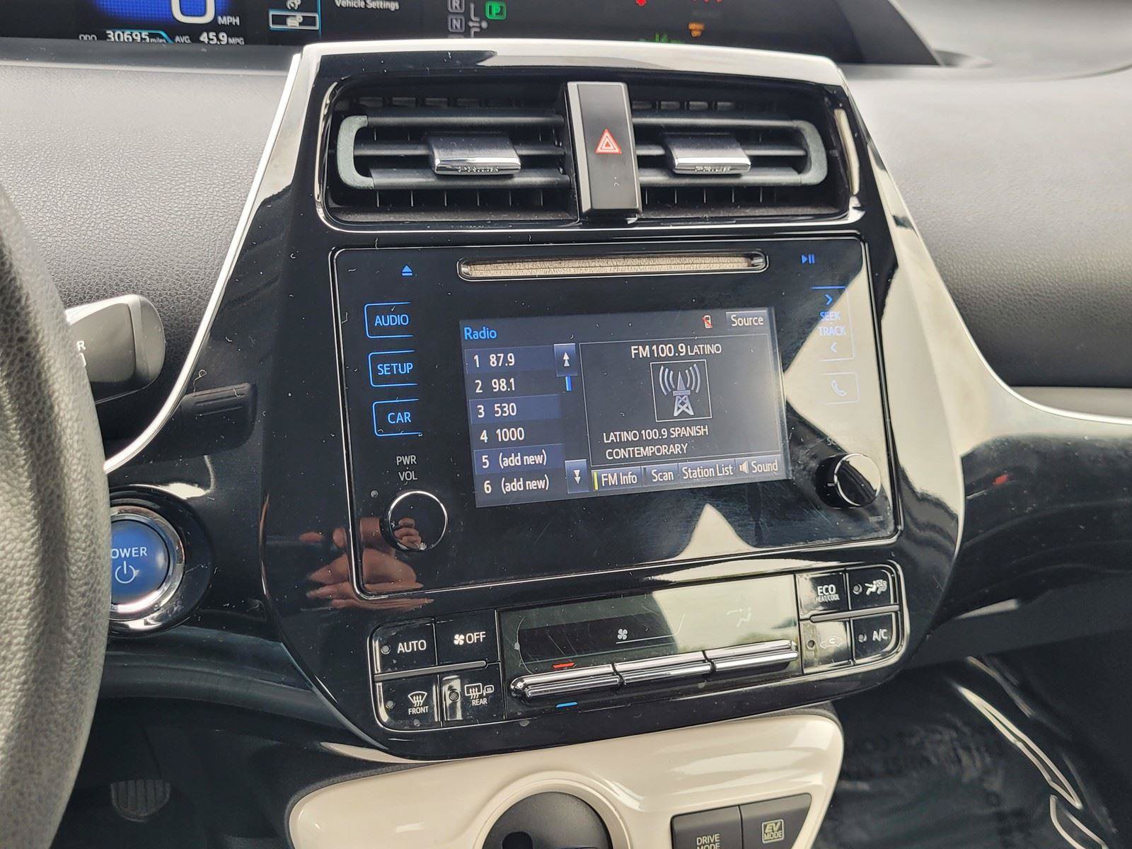 Used 2017 Toyota Prius Two w/ Prius Two Safety Plus Package FWD image 26