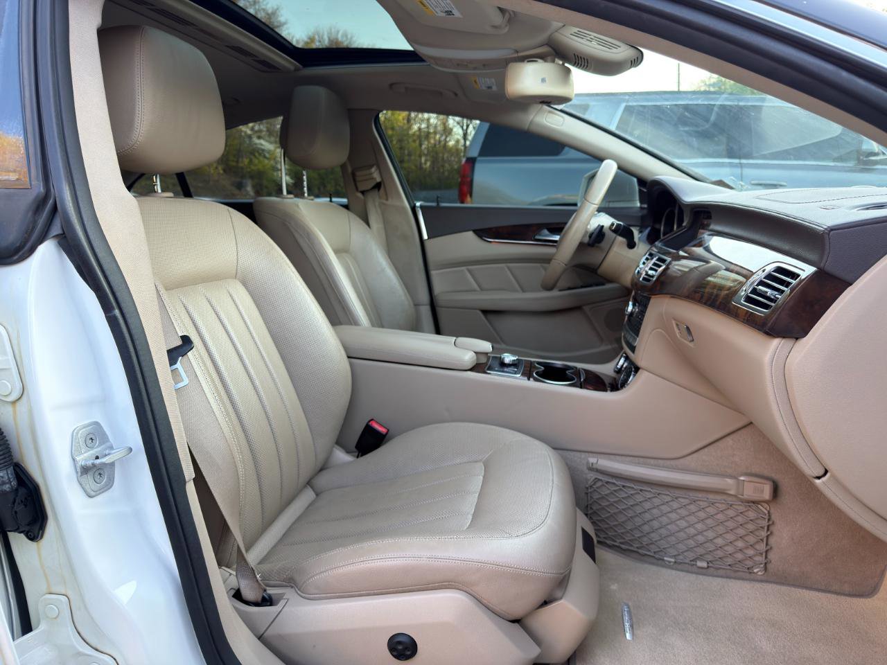 Used 2013 Mercedes-Benz CLS 550 4MATIC w/ Premium I Pkg image 14
