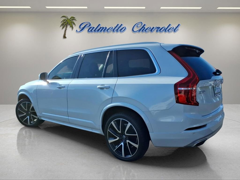Used 2020 Volvo XC90 T6 Momentum image 2