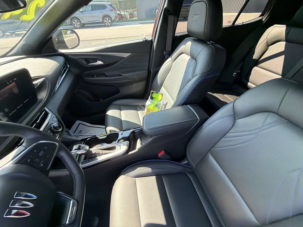 Used 2024 Buick Envista Sport Touring w/ Convenience II Package FWD image 20
