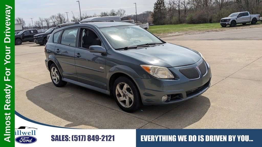 Used 2008 Pontiac Vibe w/ Sun And Sound Package image 1