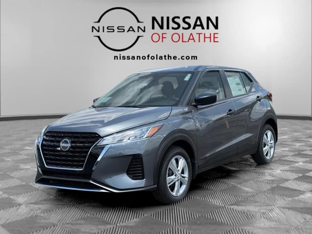 Certified 2025 Nissan Kicks Play S image 1