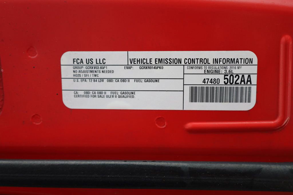 Used 2016 Dodge Charger SXT w/ Navigation & Travel Group image 12