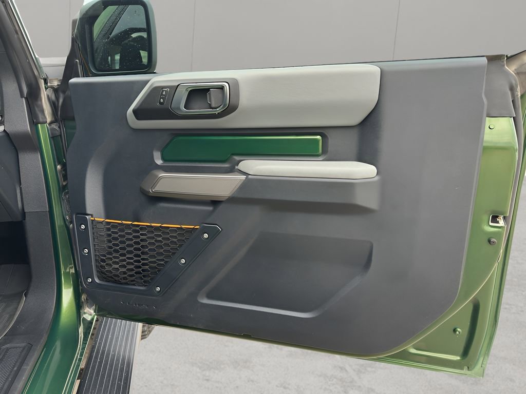 Used 2023 Ford Bronco Badlands image 29