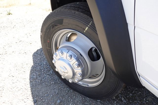New 2025 RAM 5500 Tradesman AWD/4WD image 12