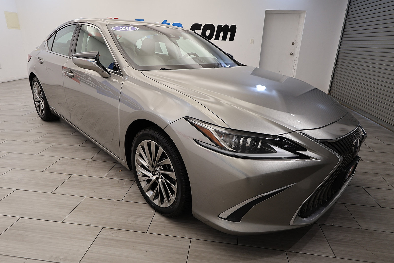 Used 2020 Lexus ES 300h w/ Accessory Package 2 FWD image 7