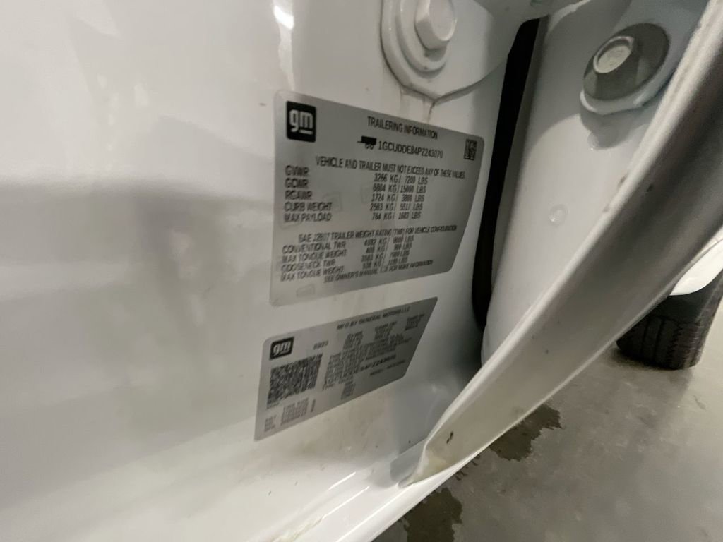 Used 2023 Chevrolet Silverado 1500 LT image 32