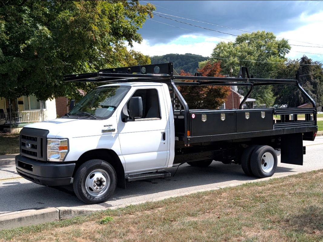 Used 2019 Ford E-450 and Econoline 450 Super Duty w/ Power Windows & Locks Group image 5