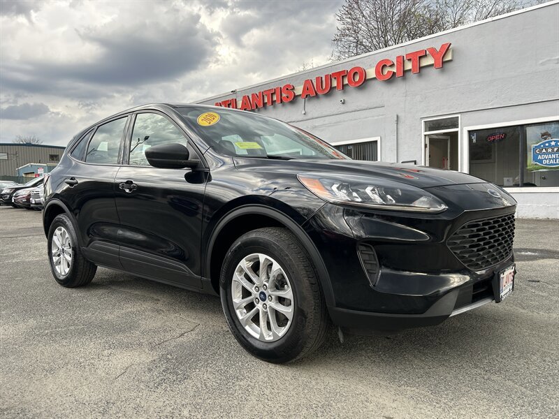 Used 2020 Ford Escape S AWD/4WD image 3