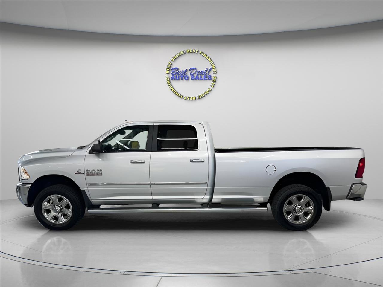Used 2018 RAM 3500 Big Horn AWD/4WD image 2
