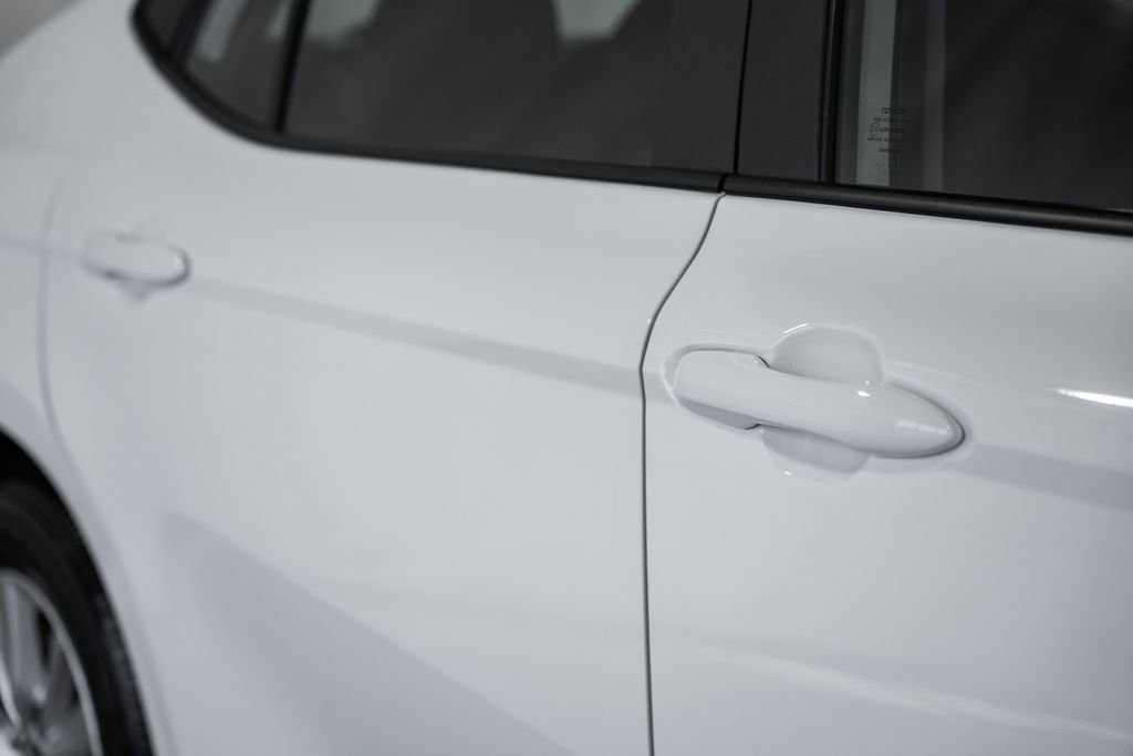 Used 2025 Toyota Camry LE image 13