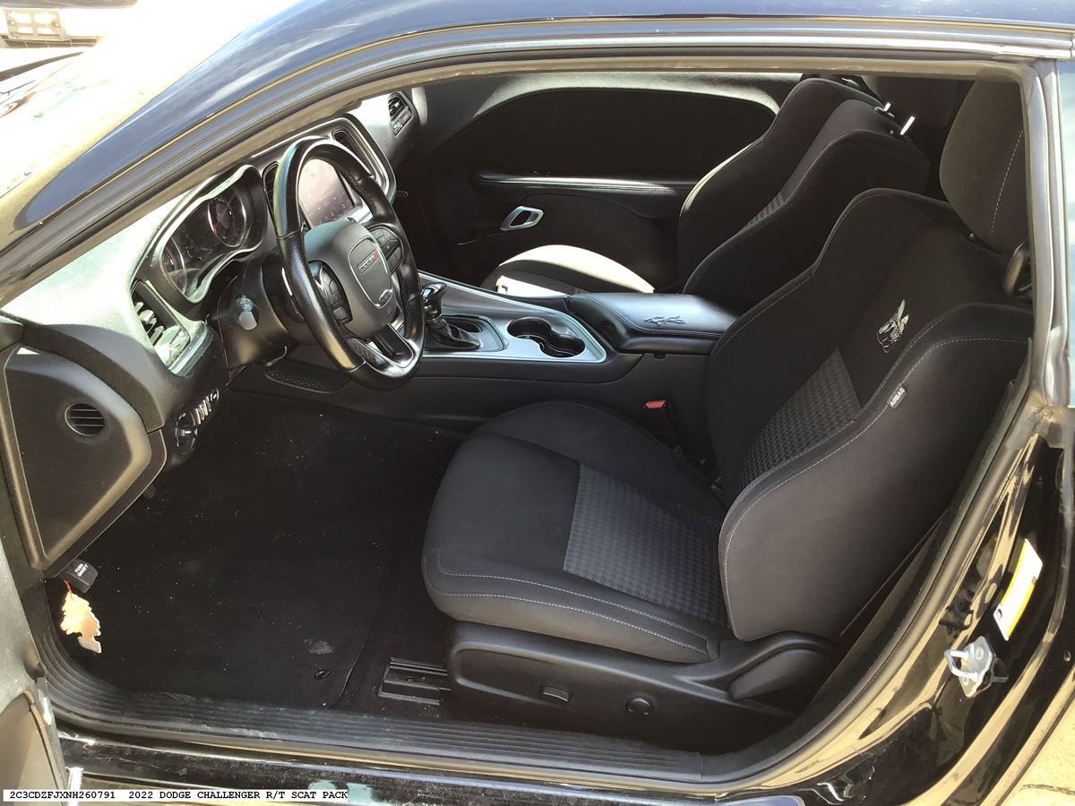 Used 2022 Dodge Challenger R/T Scat Pack RWD image 12