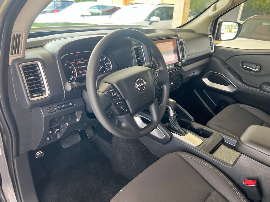 Certified 2024 Nissan Frontier SV AWD/4WD image 6
