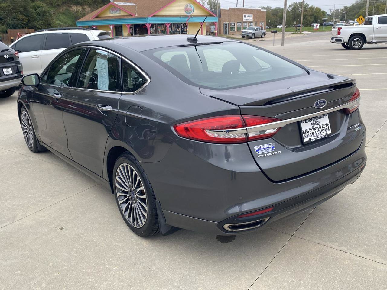 Used 2017 Ford Fusion Titanium AWD/4WD image 8